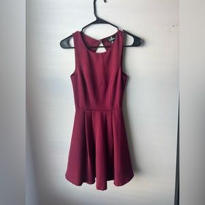 Lulu’s Maroon Halter Dress (xs)